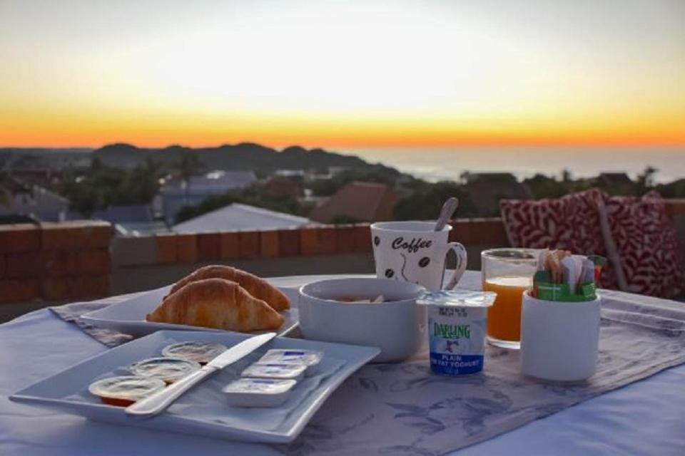 แฮร์วูดลอดจ์ Bed & Breakfast อีสต์ลอนดอน ภายนอก รูปภาพ